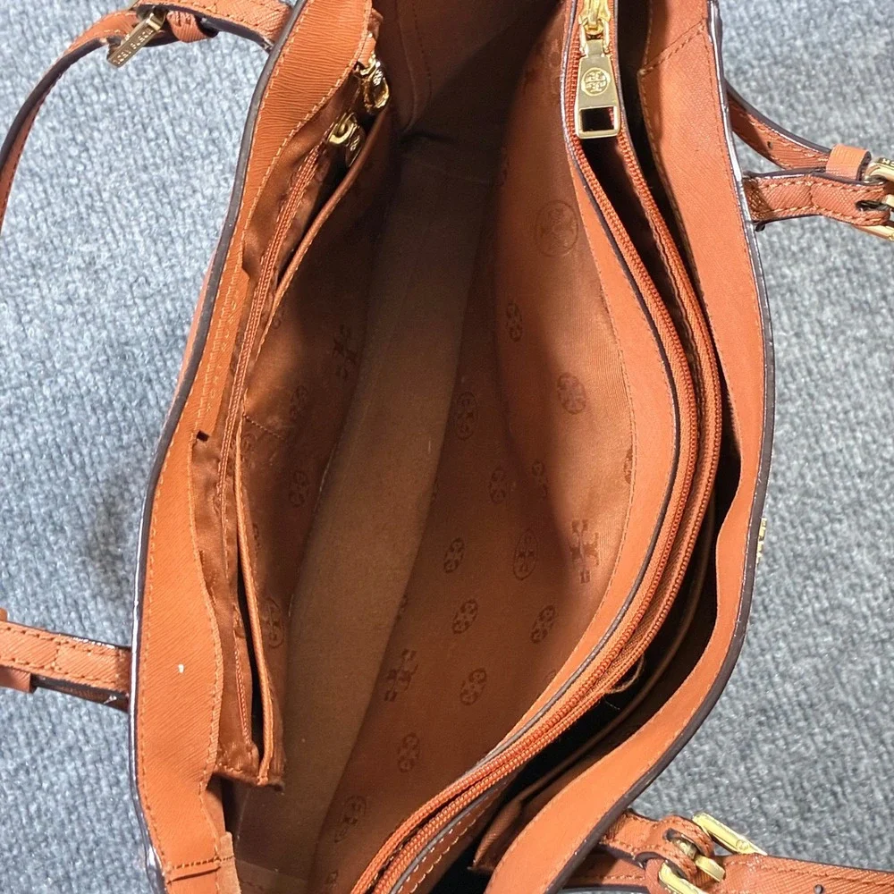 Tory Burch tory burch